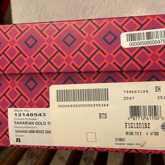 Tory Burch empty box🌺🥰plus a shopping bag💝🌺 - Picture 10 of 14